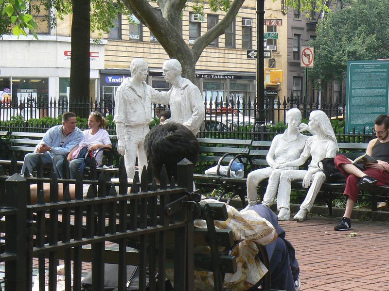Christopher Park: Christopher Park - Gay Liberation  sculptures de George Segal 2